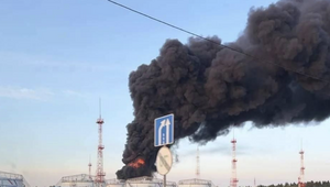 "Усе небо чорне. Вибухи тривають і тривають." СБУ заявила про удари по низці об'єктів у Московській області й у Криму