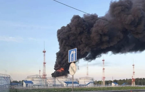 "Все небо черное. Взрывы продолжаются и продолжаются". СБУ заявила об ударах по ряду объектов в Московской области и в Крыму