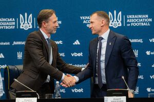 "Україна в серці та на шкірі". Що відомо про першого іноземного очільника збірної України