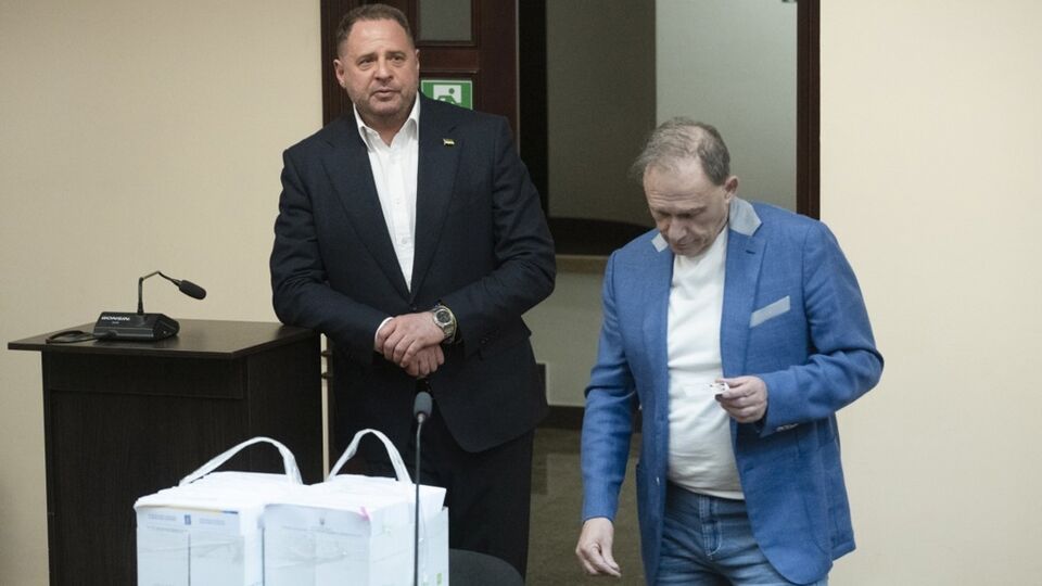 Єрмак вийшов із СІЗО після внесення застави сотнями платежів – ЗМІ