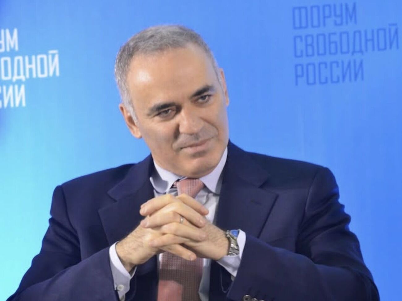 РФ готовят миллион операторов дронов к 2030 году и уже работают с детьми. Зачем?