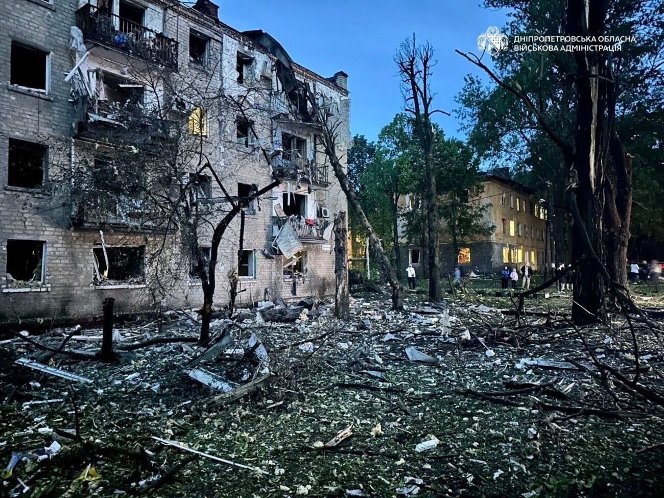 Армия РФ ночью ударила по Днепру и Одессе. Есть попадания. Десятки пострадавших