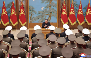 Кім Чен Ин наказав зміцнити кордон із Південною Кореєю для "стримування війни" – ЦТАК