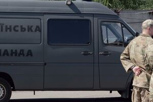 "Украинская команда" передала эвакомобиль полку Kraken – Палатный