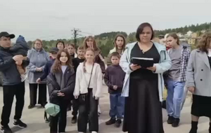 "Ми готові почати вивчати китайську мову". Жителі РФ уже просять допомоги в Китаю. Відео