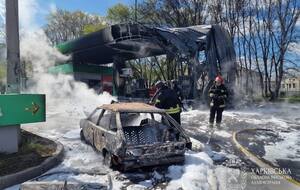 РФ массированно ударила по АЗС в Харькове. Фото