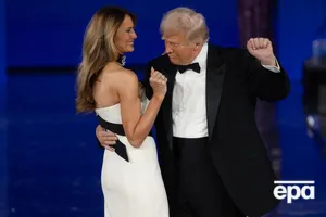 Трамп признал, что танцует "под гимн геев", и его жена это "ненавидит"