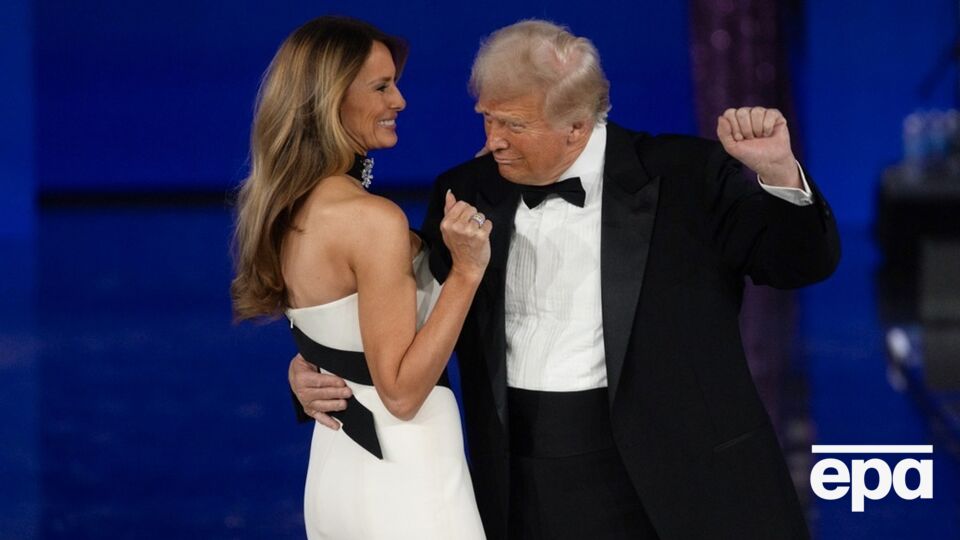 Трамп признал, что танцует "под гимн геев", и его жена это "ненавидит"