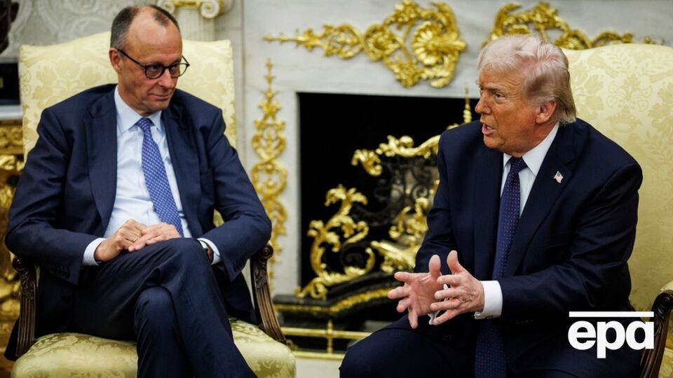 "Кипів від злості". Трамп так образився на одну заяву Мерца, що вирішив забрати з Німеччини п'яту частину американського контингенту