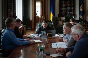 Зеленский пригласил в Киев премьера Словакии, который собирался поехать в Москву на 9 мая