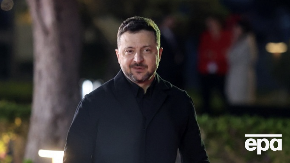 Зеленський розробляє стратегію переговорів з РФ без участі США – Politico