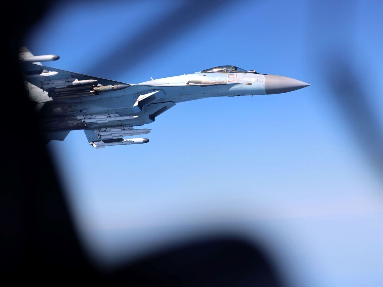Російські винищувачі ледь не збили британський розвідувальний літак над Чорним морем