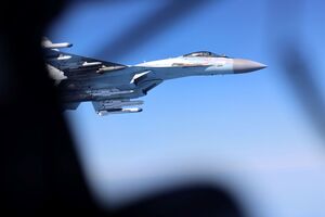 Російські винищувачі ледь не збили британський розвідувальний літак над Чорним морем