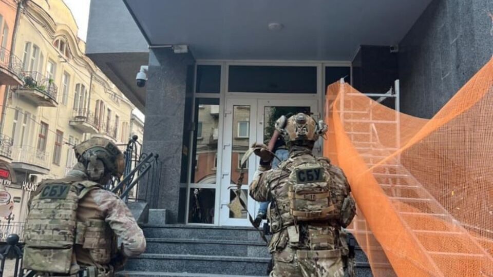 Нацполіція прикривала роботу "порноофісів" у трьох областях – генпрокурор