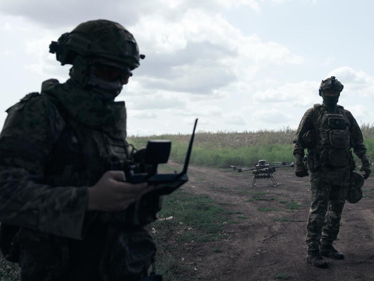 "Піхота підсвічує своїми життями". Військові розповіли про тактику РФ і ситуацію в Куп’янську
