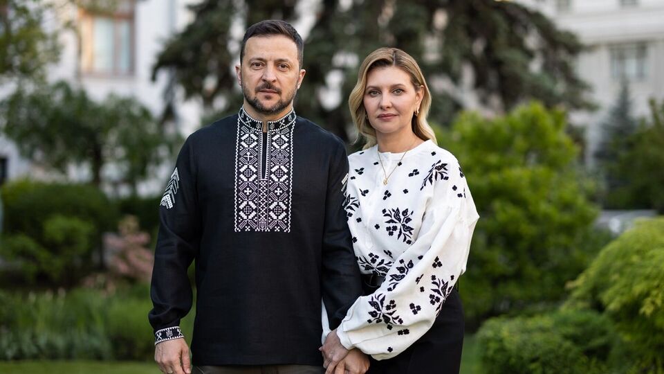 Перша леді України надягла вишиванку з особливими жіночими символами. Що вони означають