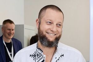 Ющенко "легалізував" вишиванку