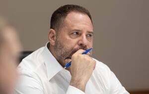 Ермак прокомментировал перелеты отца в РФ