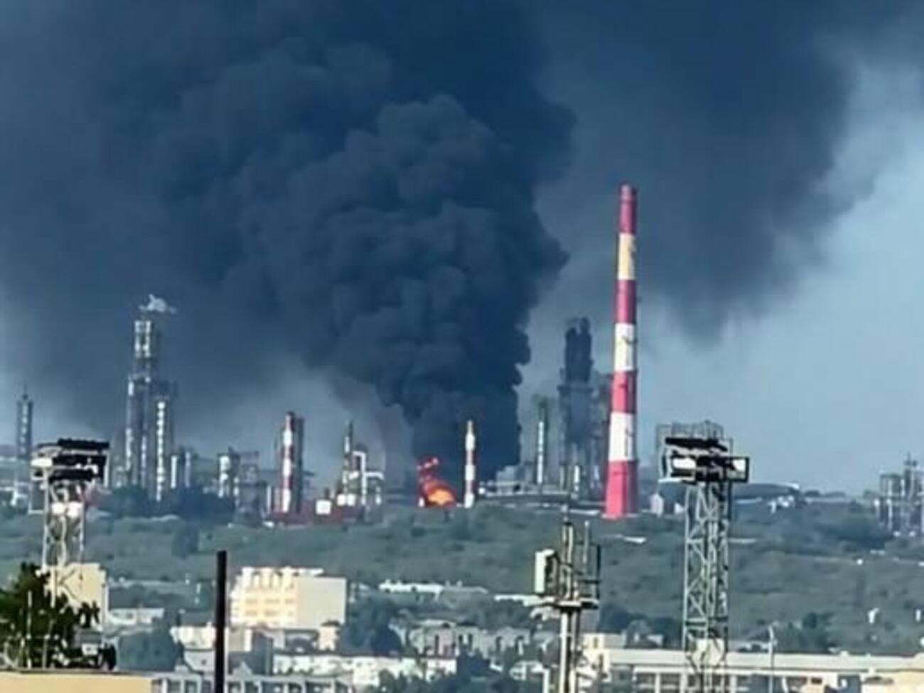 Після атак українських дронів у центральній Росії майже зупинилося нафтоперероблення – Reuters