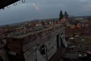 "Уперше таке бачив". У Костянтинівці зафіксували дрон-дракон із термітною сумішшю. Відео