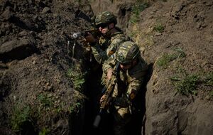 "Вылез на сосну и упал". Полк "Скеля" опроверг избиение военных, которые умерли после мобилизации