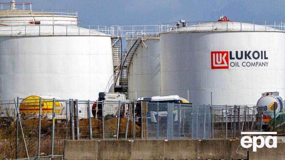 У Росії залишилося всього два великі нафтопереробні заводи, куди ще не долітали українські дрони – ЗМІ