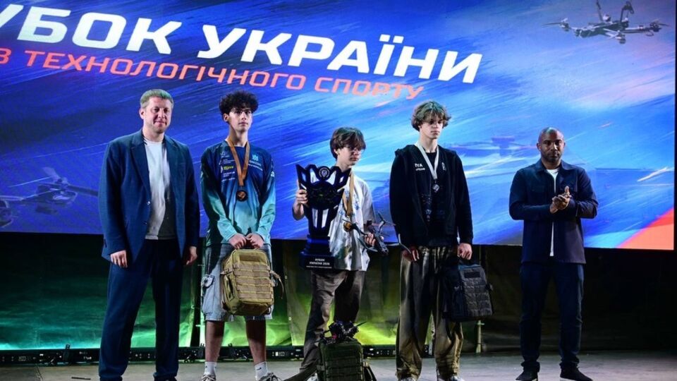 Пілот McQueen на дроні F7 від F-Drones переміг на чемпіонаті України