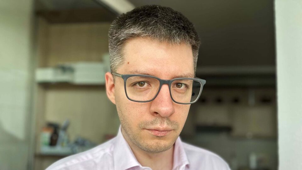 Евакуація з Москви, чи буде Білорусь у війні, еліти проти Путіна. Стрим Бацман із Демченком. Відео