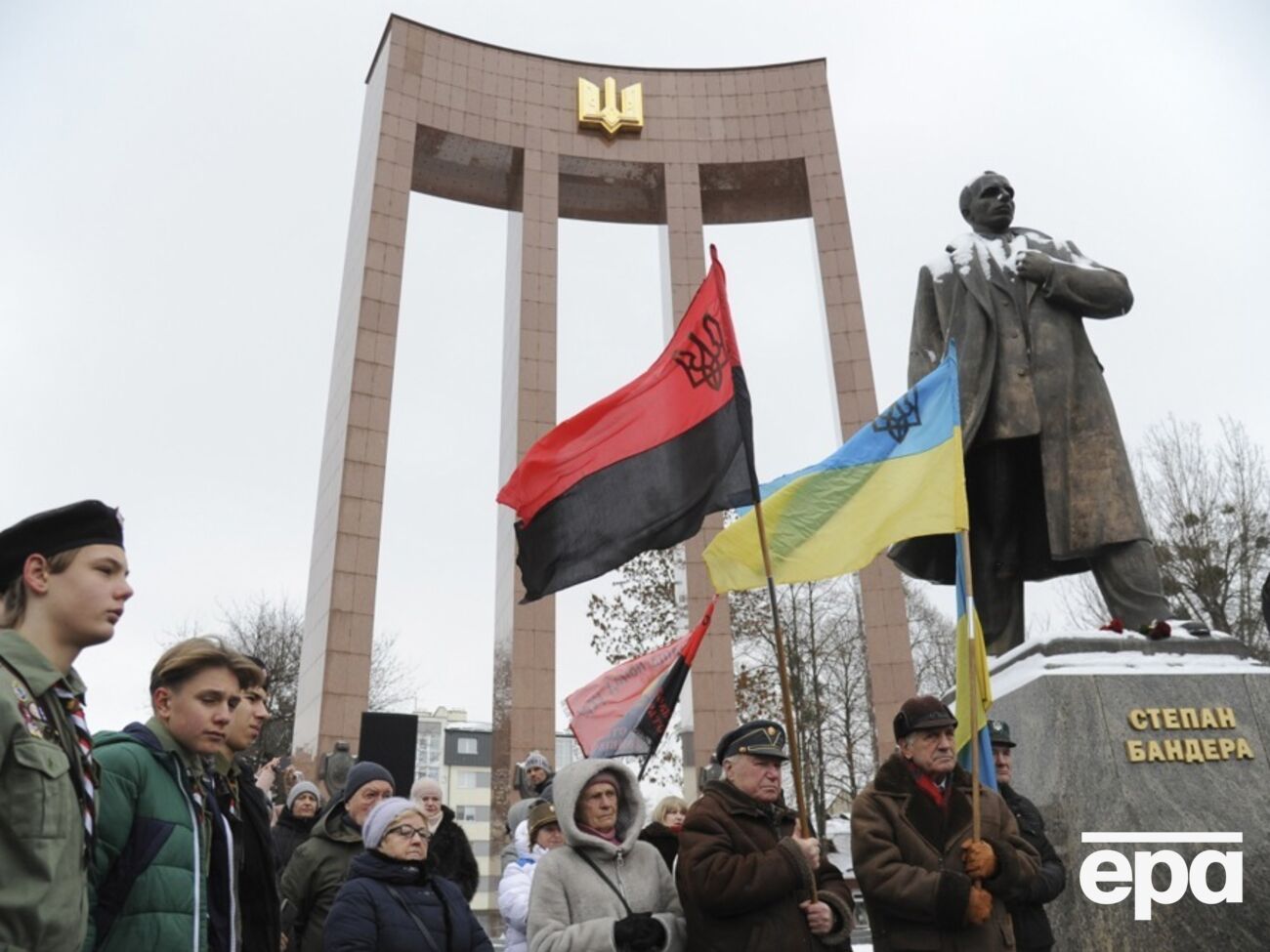 Бандеру й Петлюру хочуть перепоховати в Україні – лідер ОУН