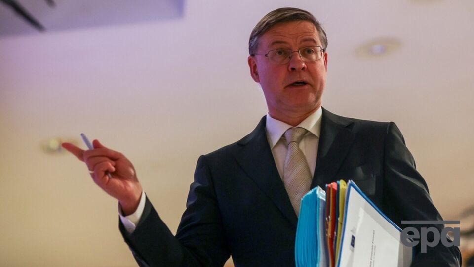 Еврокомиссар рассказал, вернется ли ЕС к российской нефти и газу из-за энергетического кризиса