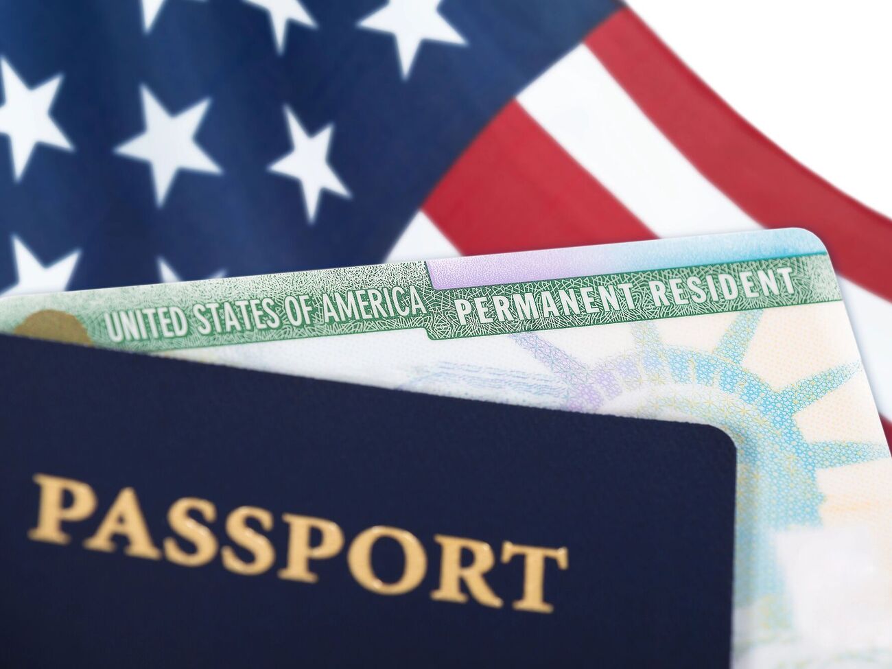 США ускладнять отримання грін-карти для іноземців, які вже перебувають у країні