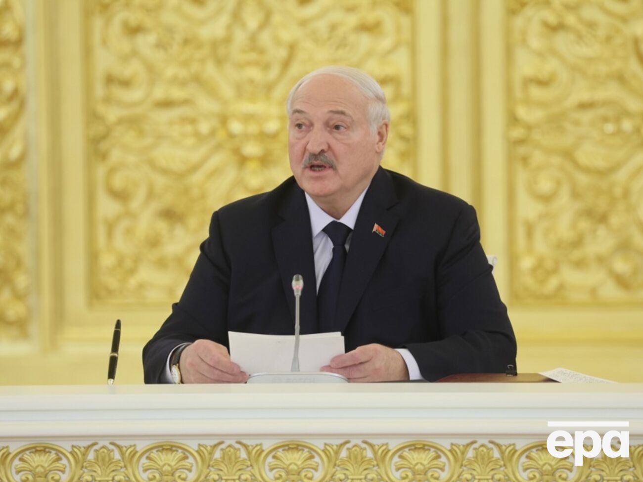 У Мінську заявили про розмову Лукашенка з Макроном