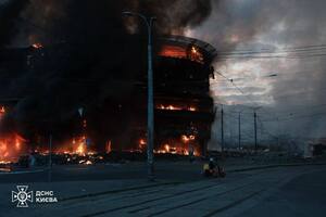 У Києві зросла кількість жертв через атаку Росії. На Лук'янівці знищено ринок і ТЦ. Відео