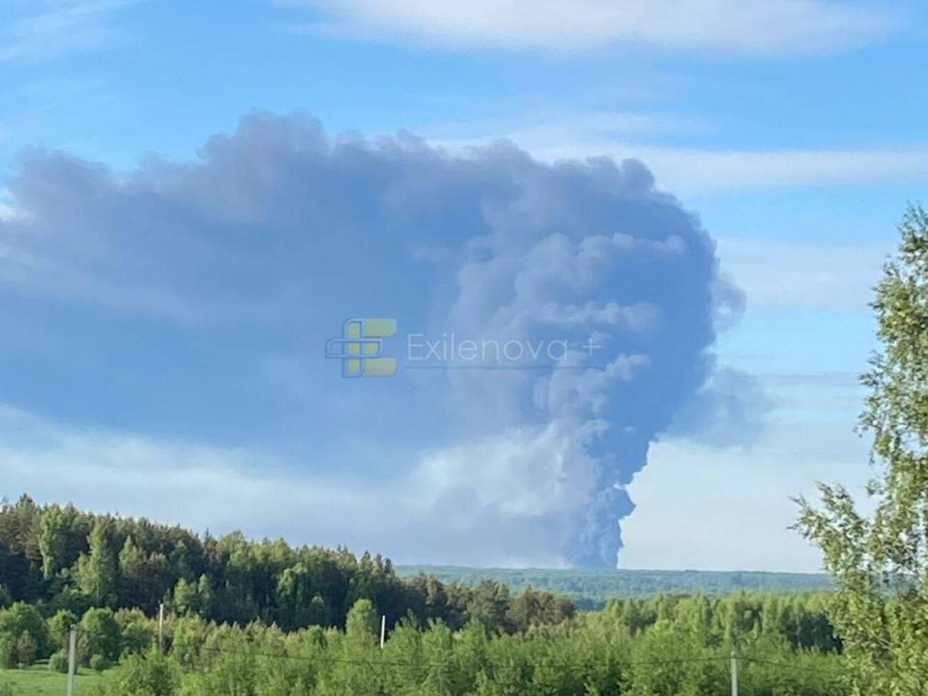 У Владимирській області РФ після атаки БПЛА виникла пожежа. Під атакою могла опинитися нафтова станція