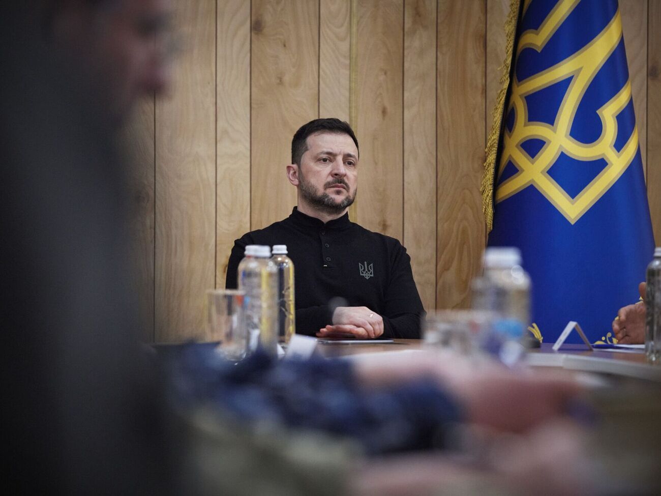 До листопада можуть завершити гарячу фазу війни? Інсайди із зустрічі Зеленського зі "Слугою народу"