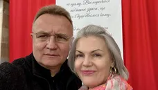 Величезний маєток з укриттям, який обстріляли з гранатомета. Який вигляд має зсередини будинок мера Львова