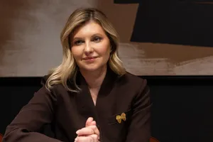 Зеленська вперше "засвітилася" на публіці з особливим браслетом на руці. Фото