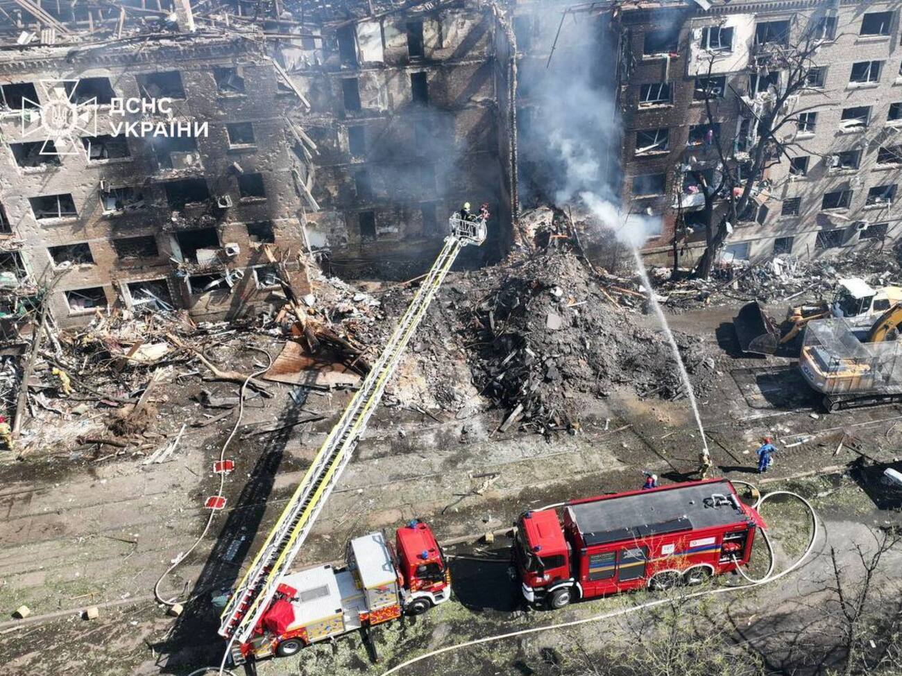 РФ пошкодила приблизно 300 об'єктів у Києві під час масованої атаки – Зеленський
