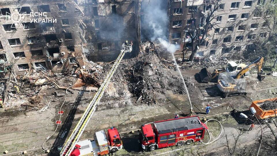Россия повредила около 300 объектов в Киеве во время массированной атаки – Зеленский