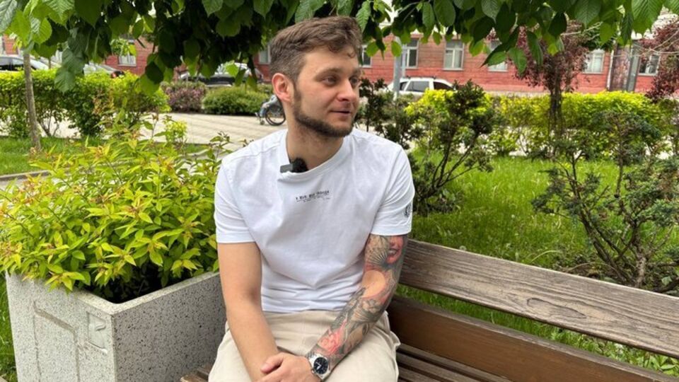 "Коли чую російську – стає погано". Сповідь захисника, який пережив 888 днів катувань і голоду в полоні