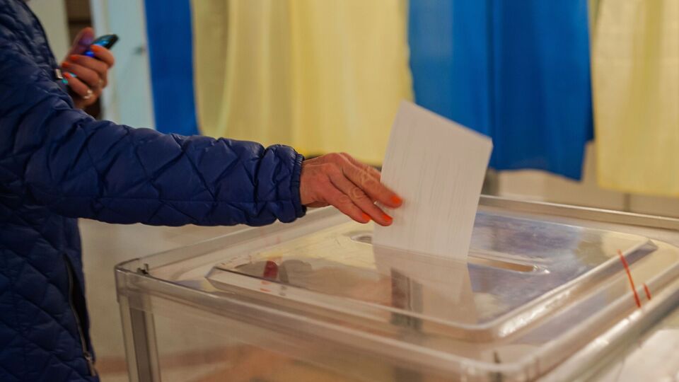 Подоляк: У нас буде вкрай жорстка виборча кампанія