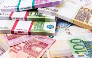 "Одно из самых важных голосований". Верховная Рада ратифицировала соглашение для получения €90 млрд от ЕС