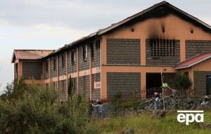 Вистрибували з вікон і балконів. У гуртожитку в Кенії внаслідок пожежі загинуло щонайменше 16 людей
