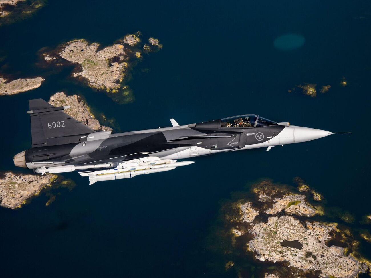 Украинские пилоты и техники уже учатся работать на Gripen – министр обороны Швеции
