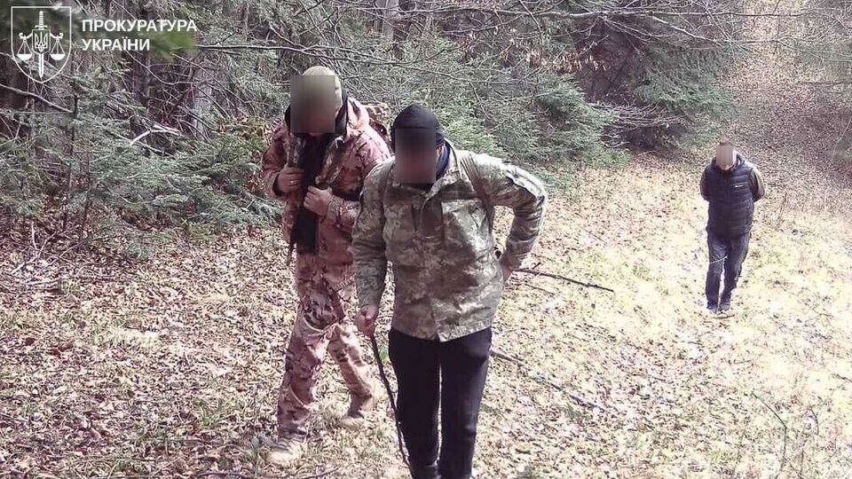 У Чернівецькій області викрили схему втеч за кордон на $700 тис. Серед підозрюваних – депутат і поліцейський
