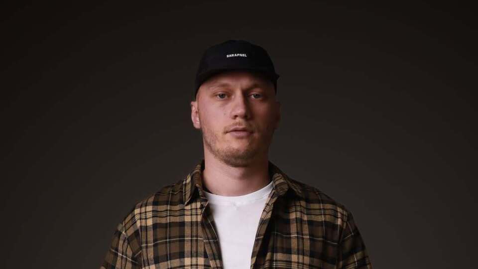 Знову розірвав мережу на шмаття. Як київський учитель відірвався на день останнього дзвінка. Відео