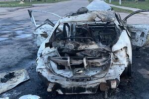 Дрон знищив поліцейський автомобіль під Сумами, є важкопоранений. Фото