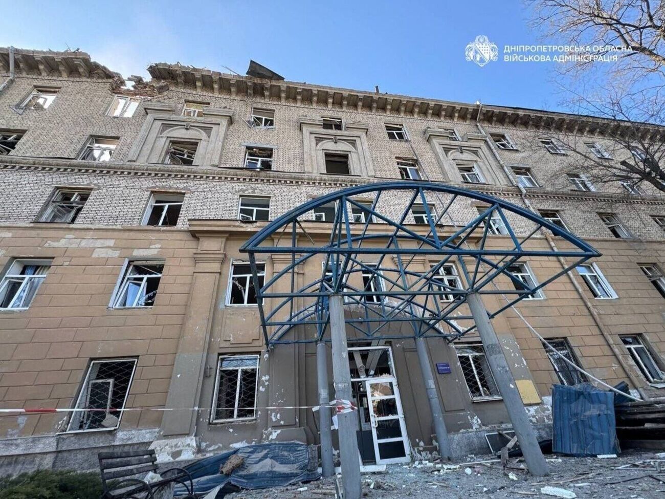 Удар по Дніпру. Ракета влучила у гуртожиток Дніпровського національного університету