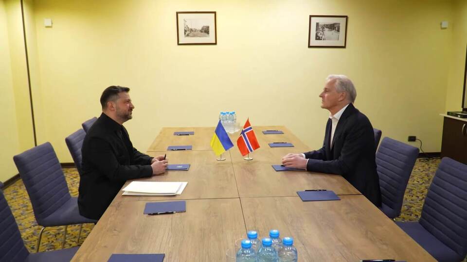 Зеленський розповів про результати першого дня у Вірменії і виділив три основних завдання