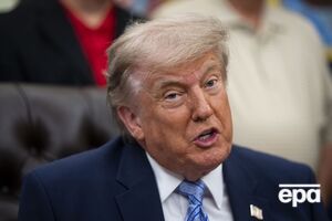 Набряклість ніг, подразнення м'яких тканин. Лікар Трампа опублікував результати його медогляду